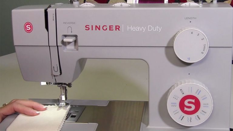 32 Stitch Sewing Machine