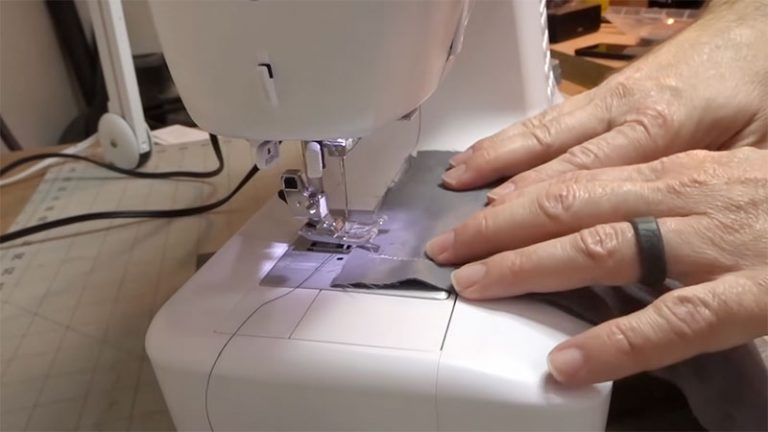 Causes Loops On A Janome 6500 Sewing Machine