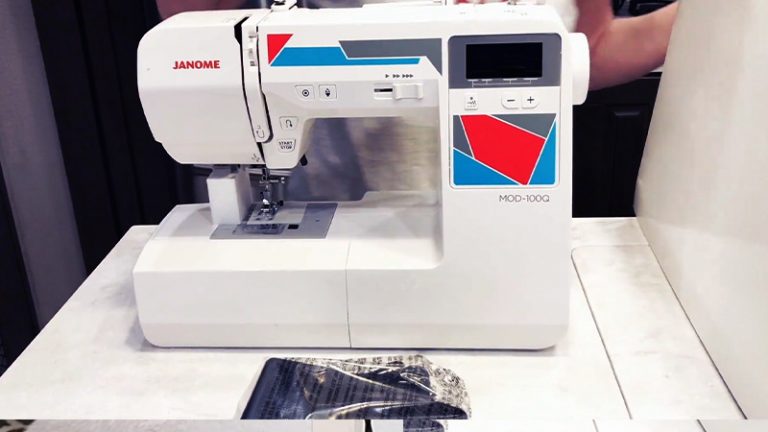 Janome Mod 100 Sewing Machine