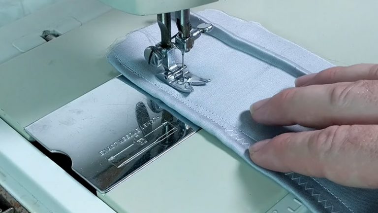 Sewing Machine Keep Coming Unthreaded