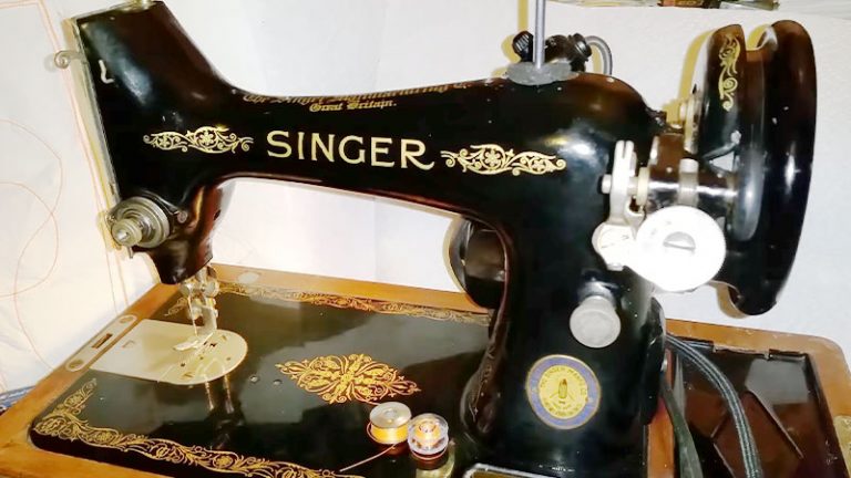 Singer 99 Sewing Machine