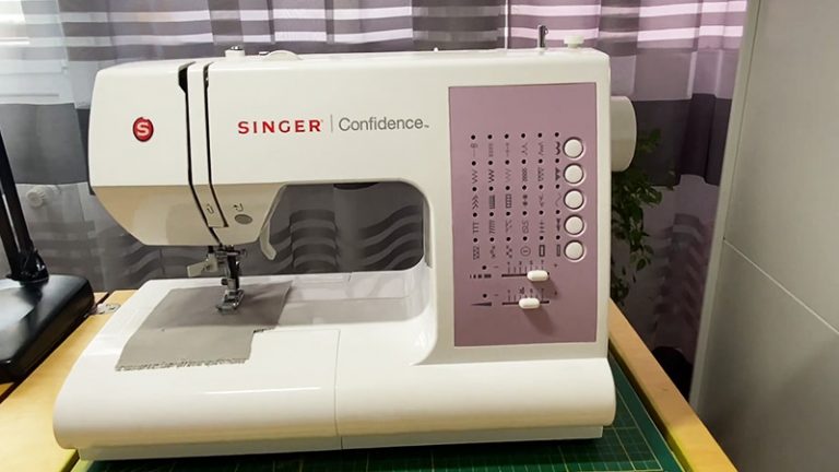 Singer Confidence Sewing Machine