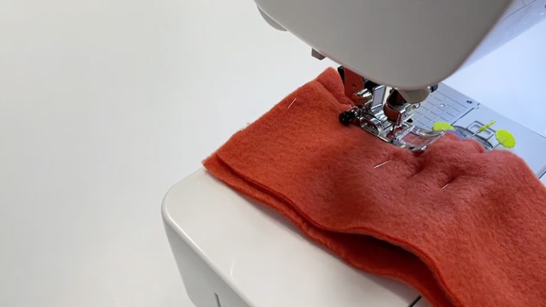 Trick-To-Sewing-Fleece