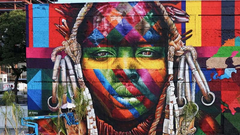 What Materials Does Eduardo Kobra Use? - Wayne Arthur Gallery