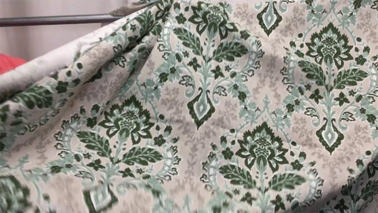 Damask Fabric- History Types Composition Uses Advantages and Comparison ...