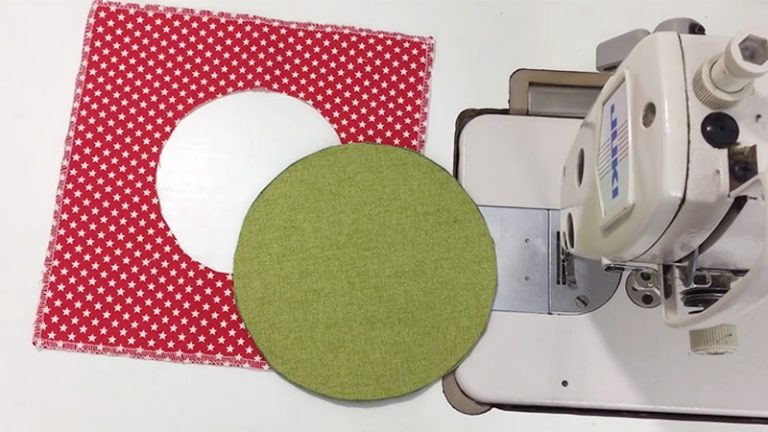 How to Sew a Circle Onto Fabric