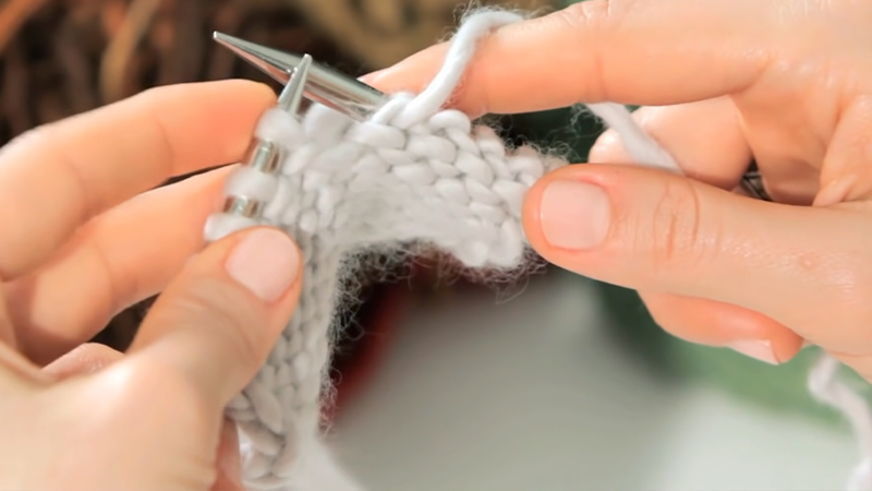 Common Mistakes When Making a Purl Stitch