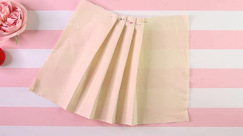 Pleat and Tuck Folds