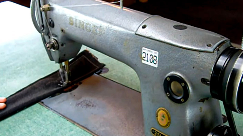 Singer Sewing Machine Model 251-12 Have Reverse