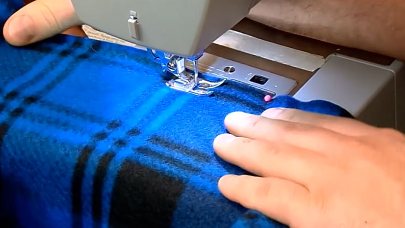 How To Make A Fleece Scarf